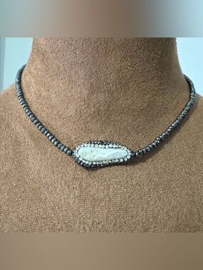 Lucas Lameth Elegant baroque pearl and sterling silver beaded necklace